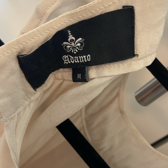 Beautiful silk top with beading - Picture 5 of 6